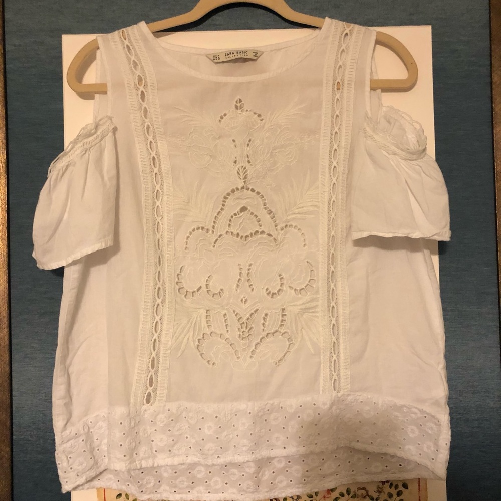 Zara Basic - cold shoulder eyelet top